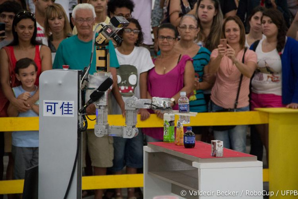 Chinese home-service robots Kejia at the competition. [Photo: ustc.edu.cn]