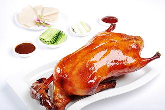 Peking duck. (Photo: the Beijing News)