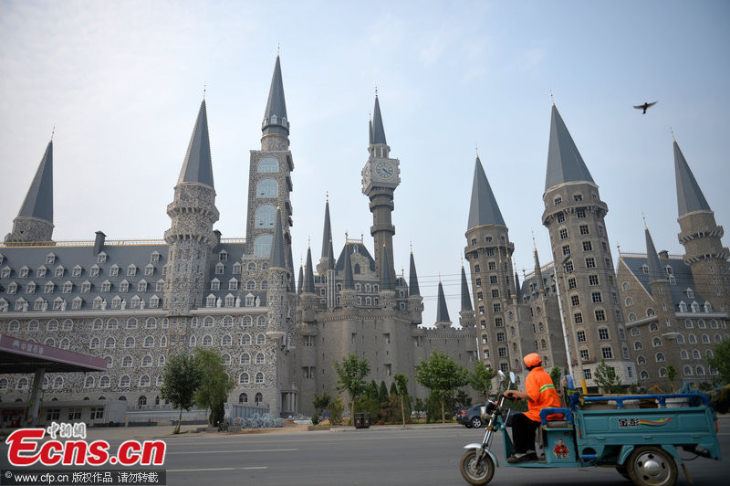 N Chinas college building resembles magical Harry Potter school