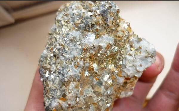 Gold ore. (File Photo/jiaodong.net)