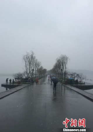 Part of the West Lake in Hangzhou, east China's Zhejiang Province. (File photo/Chinanews.com)
