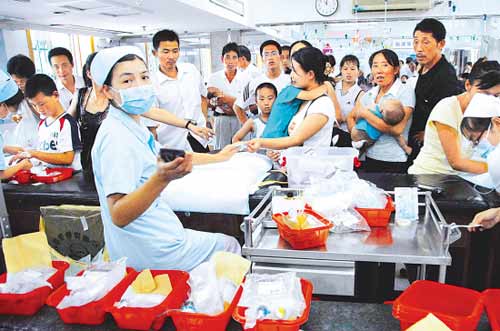 A transfusion room for pediatric outpatients in Zhejiang Province. (File photo) 