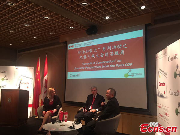 Ms. Louise Mtivier (L), Mr. Guy Saint-Jacques (C) and Mr. Su Wei (R) participate in the dialogue event entitled 'Canada in Conversation' on Frontline Perspectives from the Paris COP in Beijing, March 1, 2016. (Photo: Ecns.cn/Wang Fan)