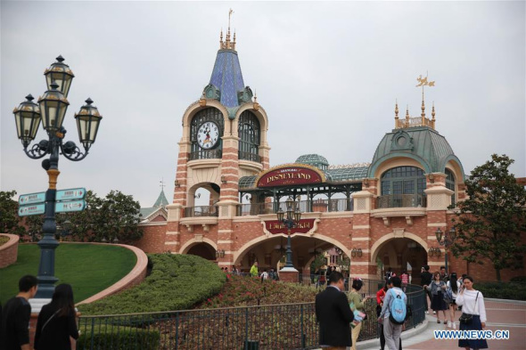 Photo taken on May 10, 2016 shows the front gate of the Disney Resort in Shanghai, east China.  (Photo: Xinhua/Ren Long)