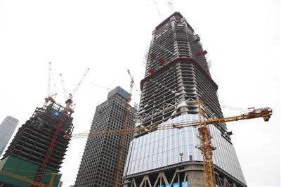 The skyscraper China Zun in Beijing is under construction. (Photo/Beijing News )