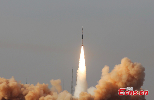 The rocket Kuaizhou-1A carrying the satellite JL-1 and two CubeSats XY-S1 and Caton-1 blasts off from Jiuquan Satellite Launch Center in northwest China's Gansu Province, Jan. 9, 2017. (File photo/China News Service)
