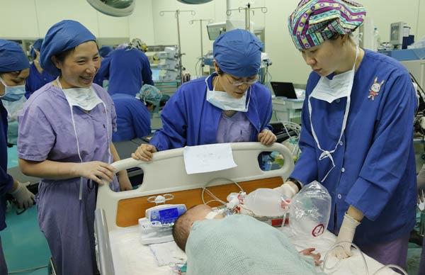 Conjoined twins separated in Shanghai