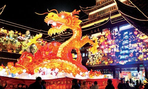 Every year Shanghai's Yuyuan Garden celebrates the Spring Festival with a variety of performances. Photo: CFP 