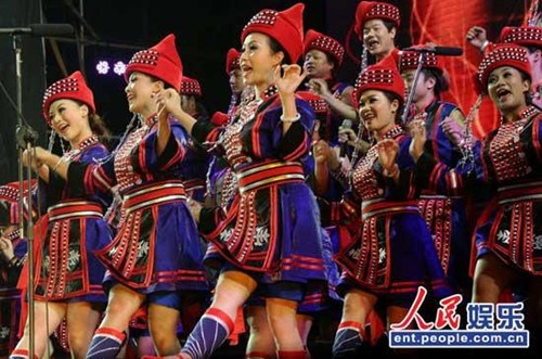 To celebrate the natural and cultural resources of Pu'er in southwest China's province Yunnan, the first International Country Music Festival was held, tuning in the city to a new attraction.