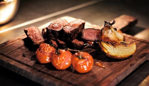 Capo at Rockbund in Shanghai serves diners grain-fed full-blooded Wagyu beef. Photos provided to China Daily