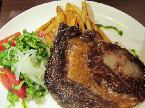 Rib-eye steak [Photo by Mike Peters/China Daily]