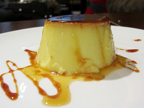 Caramel custard(flan) [Photo by Mike Peters/China Daily]