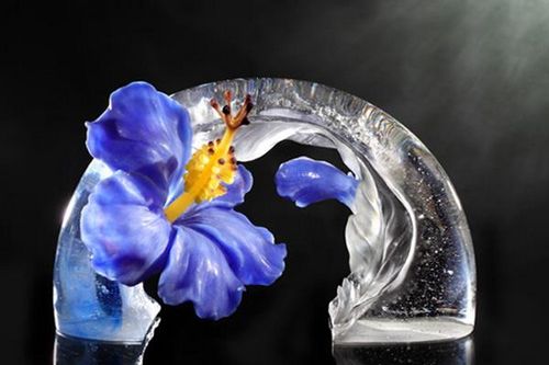 A work of liuli. (Source: People's Daily Online)