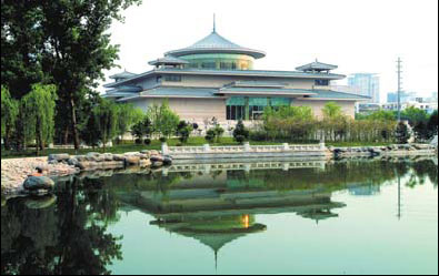 The Xi'an Museum offers tourists better knowledge about the 6,000-year-old city.
