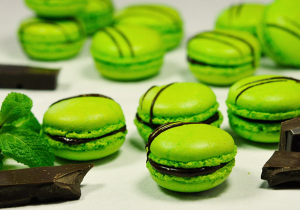 The varieties of macaroons have been expanded to everything, including rose macaroons and mint macaroons.