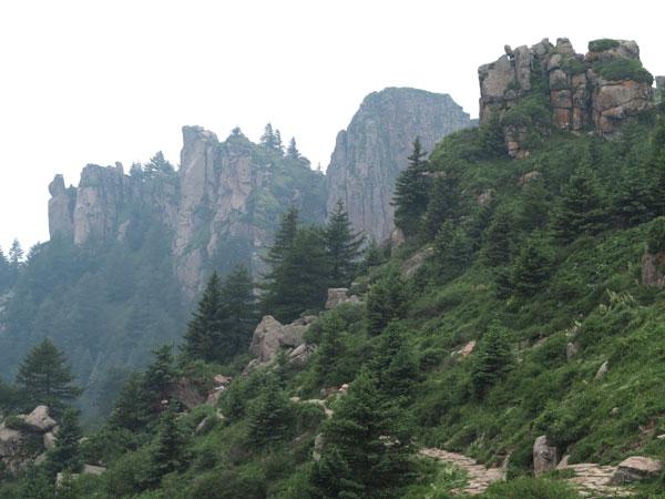 Mount Luya, with more than 200 rock peaks, is the prime attraction in the national forest park in Ningwu county, Shanxi province.