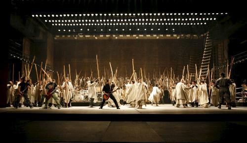 A highly-anticipated adaptation of Shakespeares Coriolanus has performed at the Edinburgh International Festival.