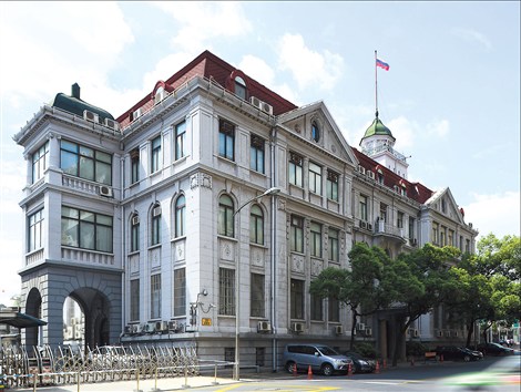 A recent photo of the Consulate General of Russia in Shanghai, which dramatically opened and closed for several times during the past century.  Zhang Xuefei