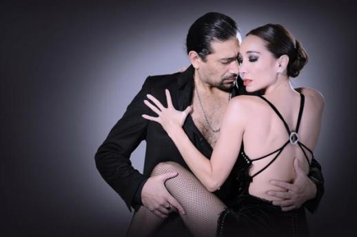 Argentinian Mora Godoy mixes classical ballet and modern dance in her tango performances. The queen of tango says she plans to host workshops in her future China tours. (Photo Provided to China Daily) 