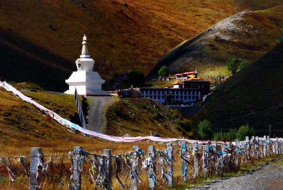 Lhagang (Tagong) Grassland [File photo]  