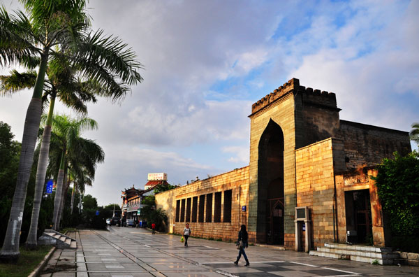 The Qingjing Mosque in Quanzhou is one of the oldest Arabic-style mosques in China. Lu Huabing / For China Daily  