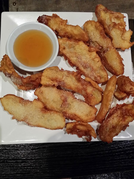 Deep-fried banana Thai style [Photo by Valerie Ng/China Daily]