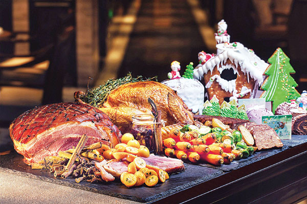 CHRISTMAS FEAST: Roast turkey, ham and beef are traditionally served at the western festival. [Photo provided to Shanghai Star]