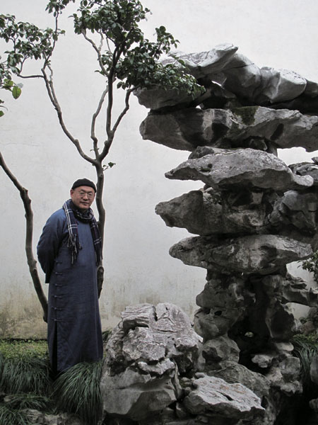 Chinese artist Chen Ping transforms the natural landscape of his rural birthplace into a Feiwa Villa series. [Photo/China Daily]  