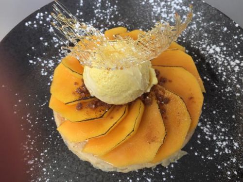 Hot mango tart. (Photo/Provided to China Daily)  