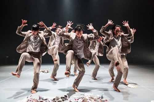 This year's Beijing Dance Festival features 13 programs, including Organized Chaos by Singapore's T.H.E. Company.(Photo provided to China Daily)