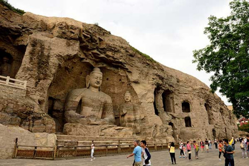 The Yungang Grottos in Shanxi province.(Photo by Deepankar Aron/For chinadaily.com.cn)