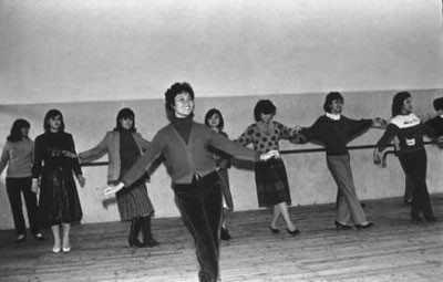 Dancing was part of a beauty pageant held in China in early days.