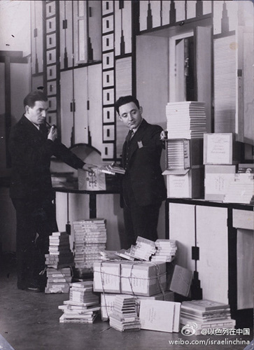 Sam Sanzetti (right)