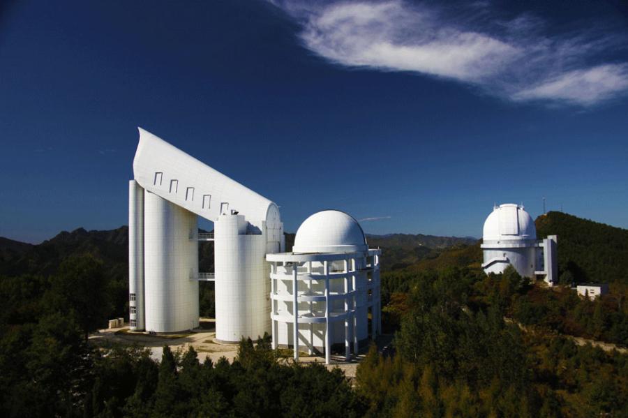 Discovering the secrets of the universe with LAMOST, China's largest telescope(4/5) Headlines