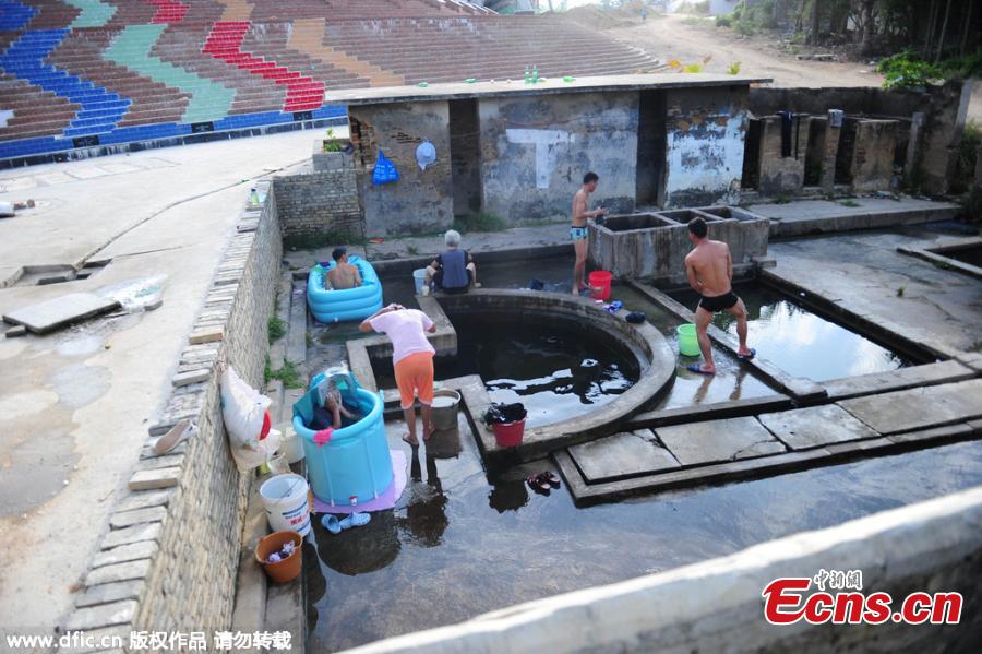 Unmaintained Ming Dynasty hot springs deteriorate(1/3)