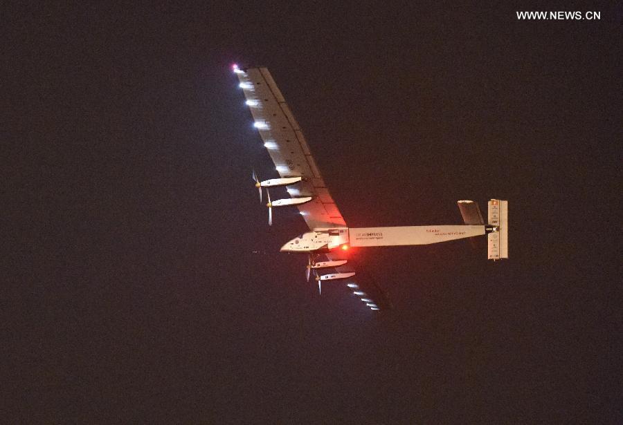 Solar plane departs from China to Hawaii(1/7)