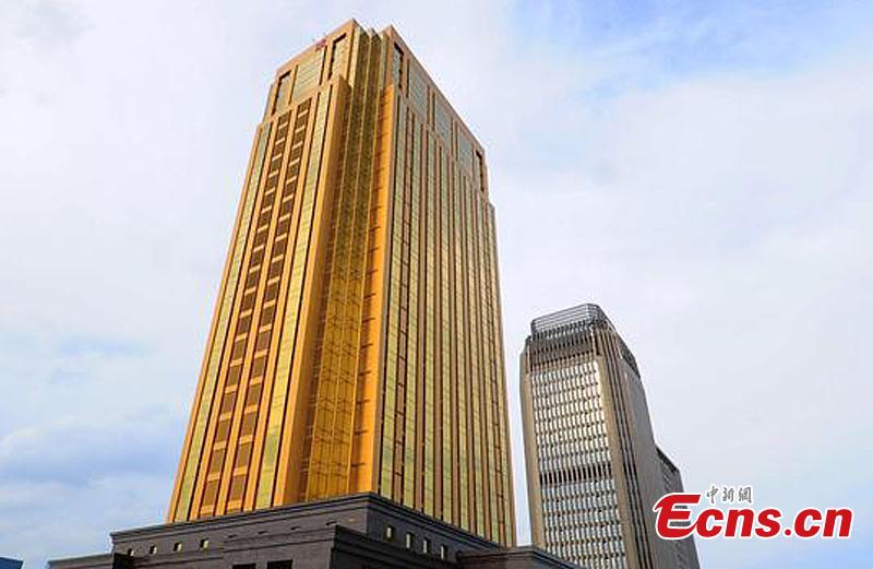 'Gold bar'building makes a sensation (1/3)