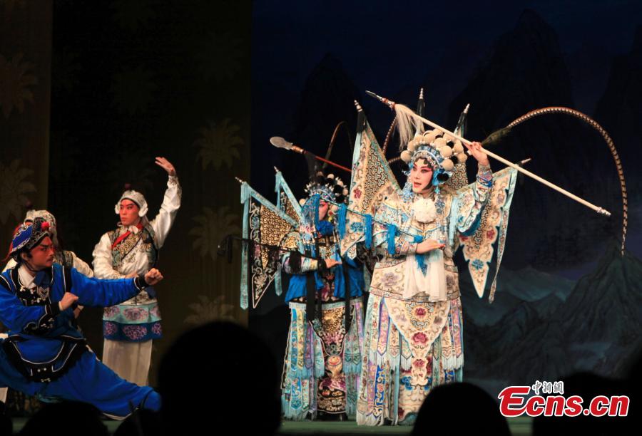 Beijing opera performed in New York (1/1)