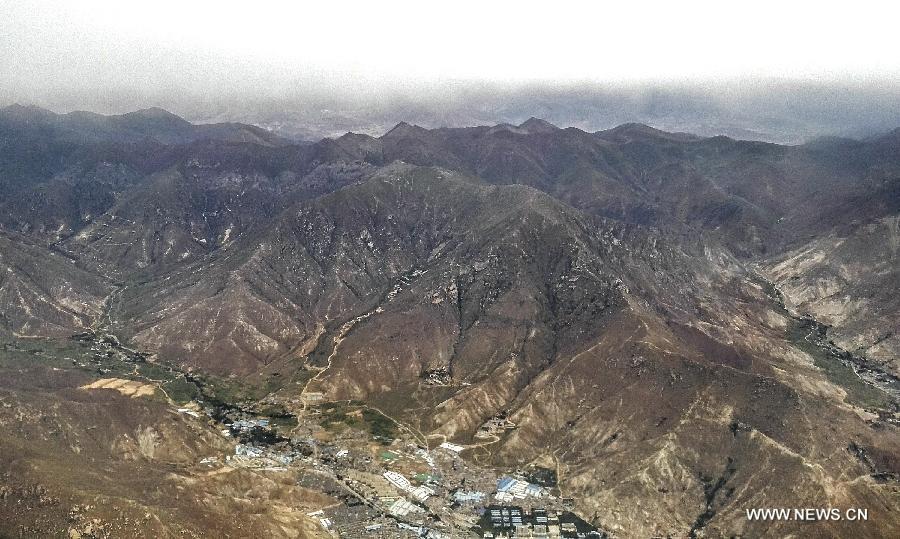 Landscape of China's Qinghai-Tibet Plateau(1/4)