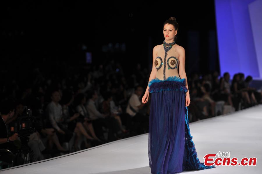 Chongqing Int'l Fashion Week kicks off (1/9)