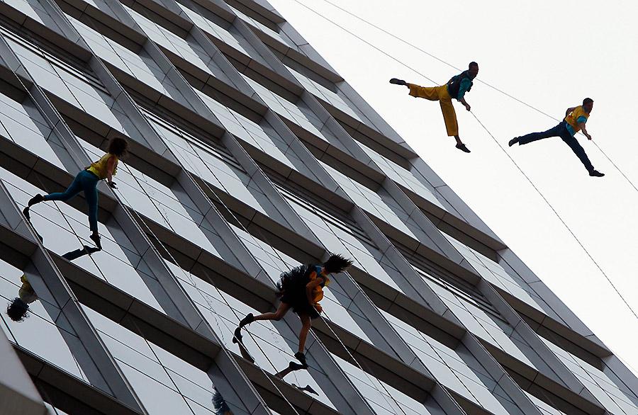 Spellbinding performance(1/6)