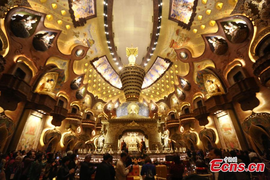 Grand ceremony to worship Buddha's remains held in Nanjing (1/9)