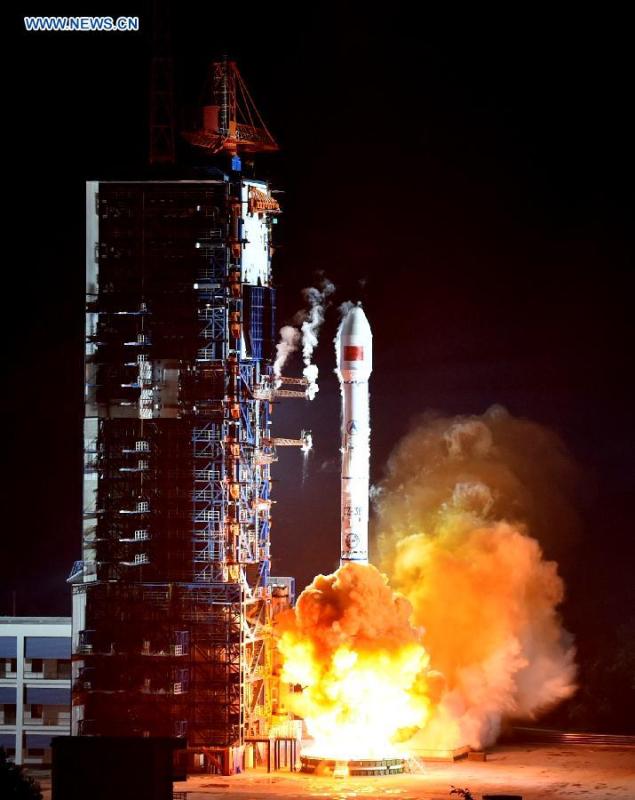 China launches new communication satellite(1/4)
