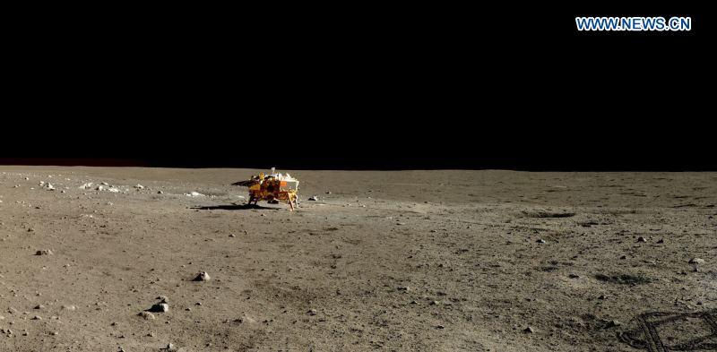 Chang'e 3, Yutu rover shoot high-resolution image of lunar surface(1/3)