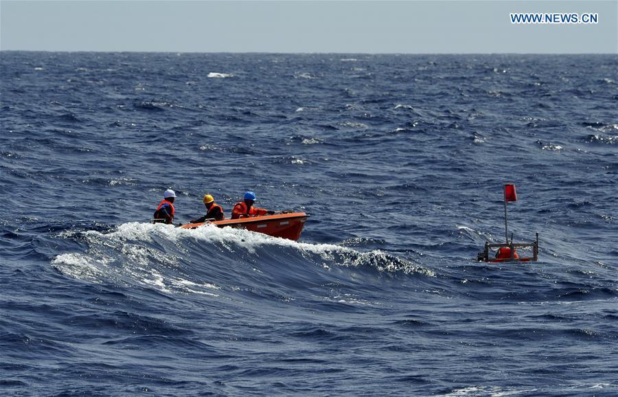China's submersible finishes research in New Britain Trench(1/5)
