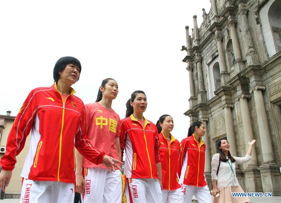 Mainland Olympians embark on 4-day visit to Macao(1/8)