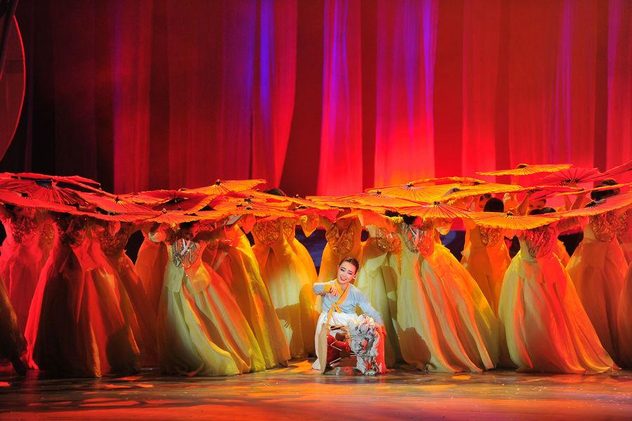 Korean ethnic dance drama shines in Beijing(1/5)