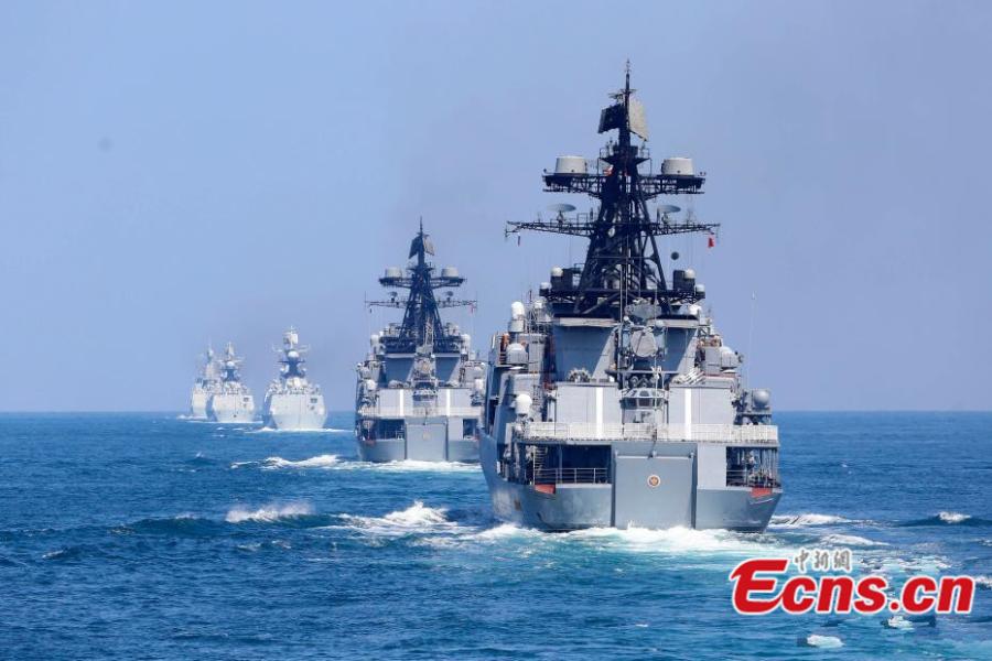 Chinese and Russian fleets fire main guns during a China-Russia naval joint drill at sea off south China\'s Guangdong Province, Sept. 18, 2016. Chinese and Russian fleets conducted weapon use on a sea area east of Zhanjiang in south China\'s Guangdong Province during the \
