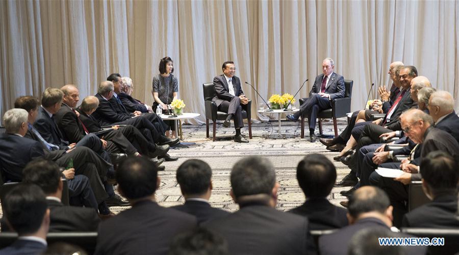 Premier Li meets U.S. bigwigs on bilateral ties(1/3)