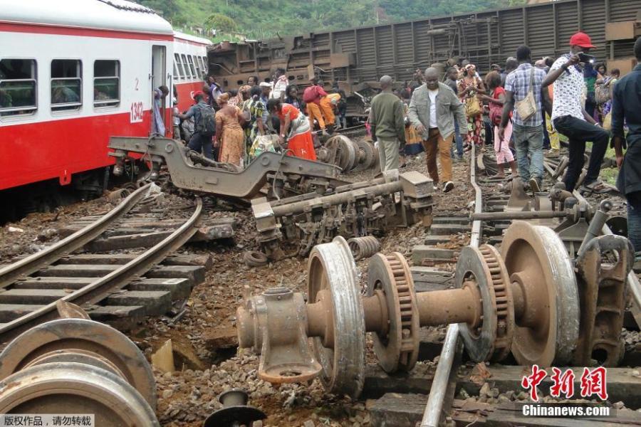 Train derailment in Cameroon kills 63(1/4)